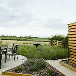 The Cottage- Hopewell *